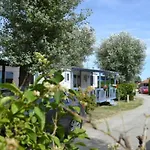 キャンプ場 Mobil-home 4 Pers. Avec Terrasse A - Api-1-52-946