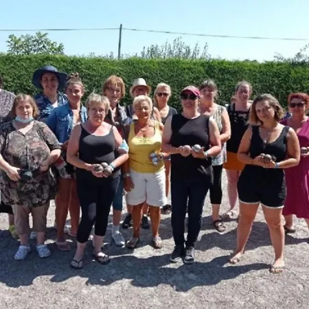 مكان تخييم Mobil-home 4 Pers. Avec Terrasse A Notre-dame-de-monts - Api-1-52-946