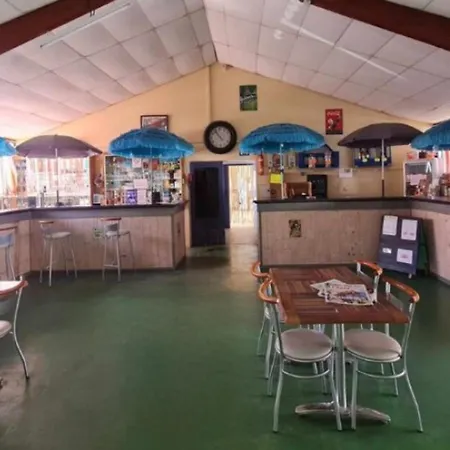 Mobil-home 4 Pers. Avec Terrasse A Notre-dame-de-monts - Api-1-52-946 مكان تخييم *