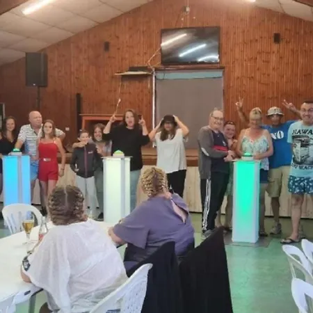 Mobil-home 4 Pers. Avec Terrasse A Notre-dame-de-monts - Api-1-52-946 نوتر دام دي مونتس