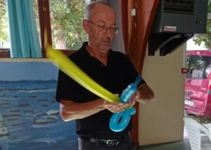 Mobil-home 4 Pers. Avec Terrasse A Notre-dame-de-monts - Api-1-52-946 Camping *