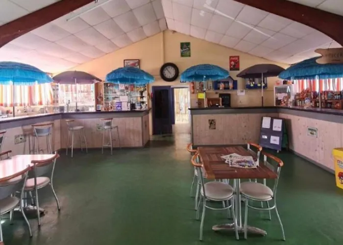 Mobil-home 4 Pers. Avec Terrasse A Notre-dame-de-monts - Api-1-52-946 Camping *